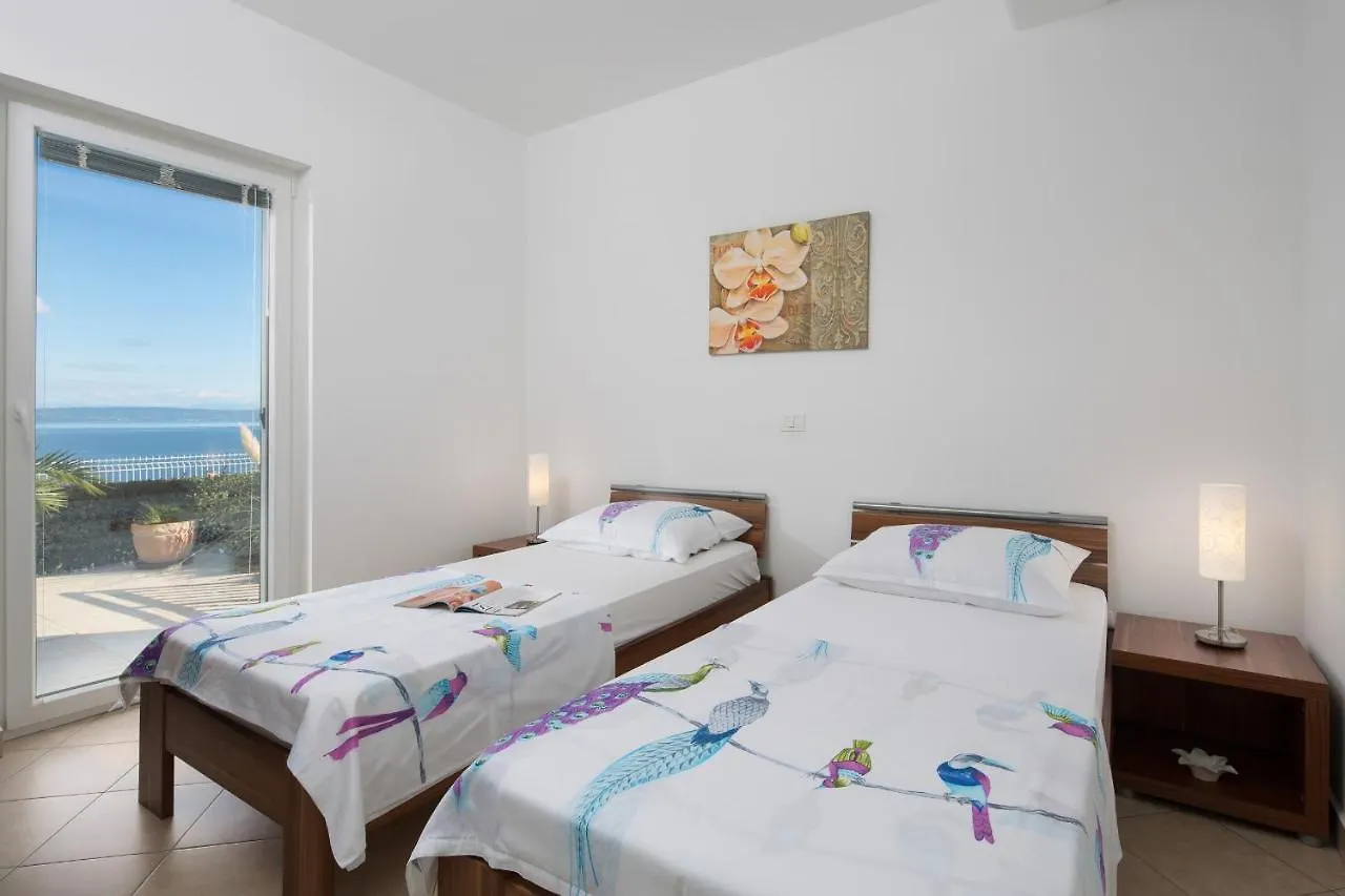 Apartment Paradiso - Ravni Лабин