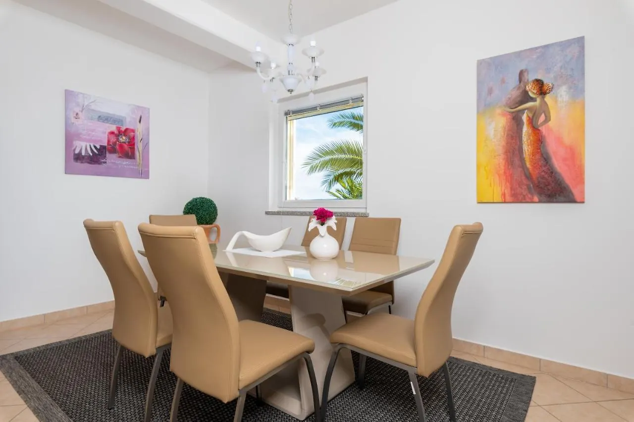 Apartment Paradiso - Ravni Labin  Croatia