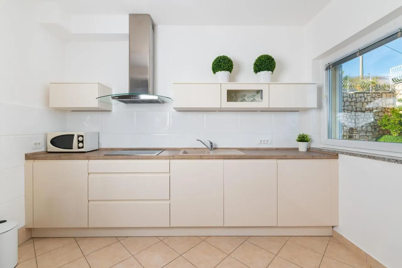Apartment Paradiso - Ravni Labin